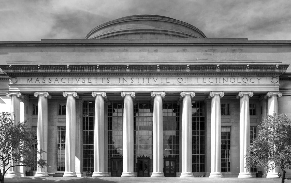 MIT_Building_10