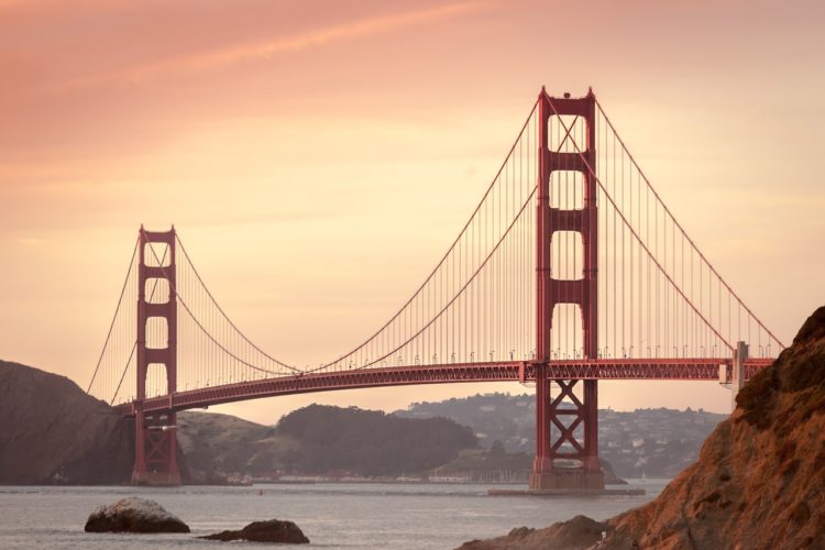 golden-gate-bridge-388917_1280-750x500